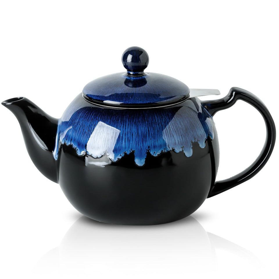 KOOV tea pot with infuser pours smoothly for six cups.