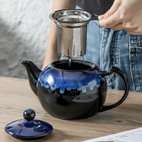 KOOV porcelain teapot showcases durable, lead-free ceramic.