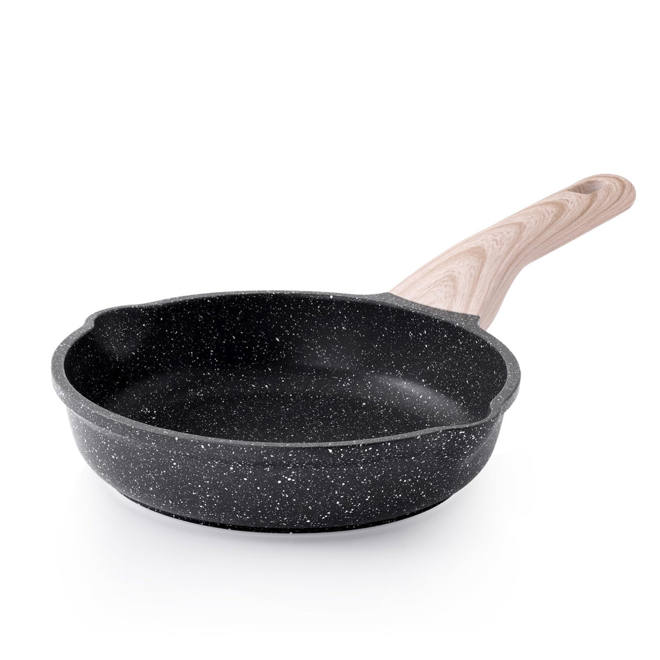 Kordisen 8-inch nonstick pan top view showing the smooth cooking surface