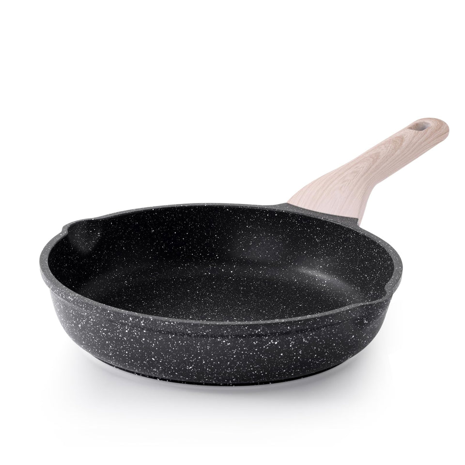 Kordisen 9.5-inch frying pan top view shows a smooth nonstick surface for easy omelets