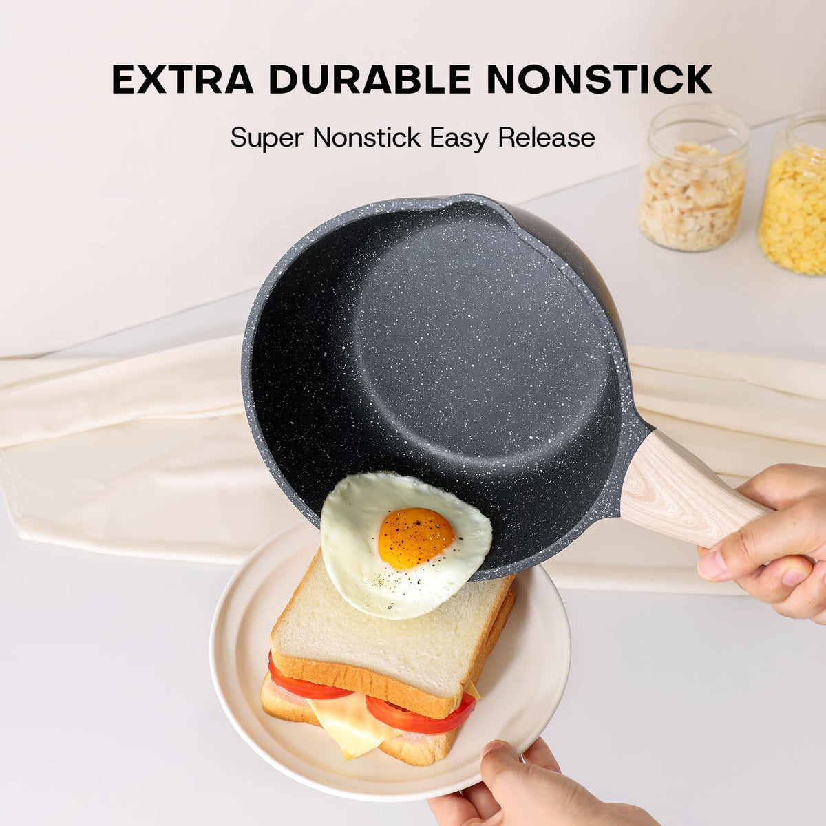 Kordisen sauce pan pour spout in action supports spill-free pouring