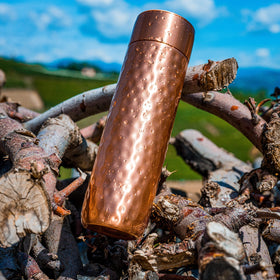 Kosdeg bottle cap closeup showing secure closure for leak-resistant daily use.
