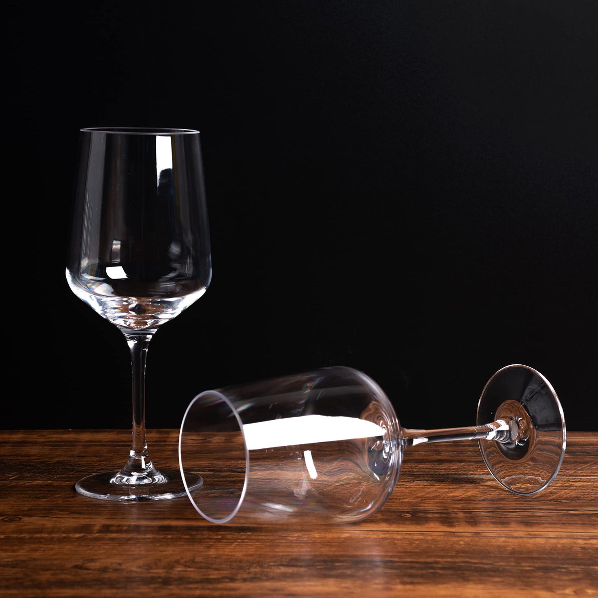 KOXIN-KARLU outdoor entertaining glasses on a patio.