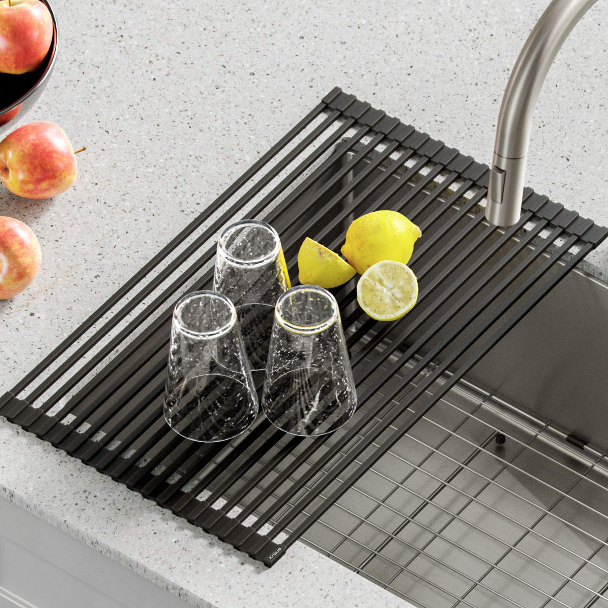 Kraus oven mat and trivet handles heat up to 400°F for roasting.