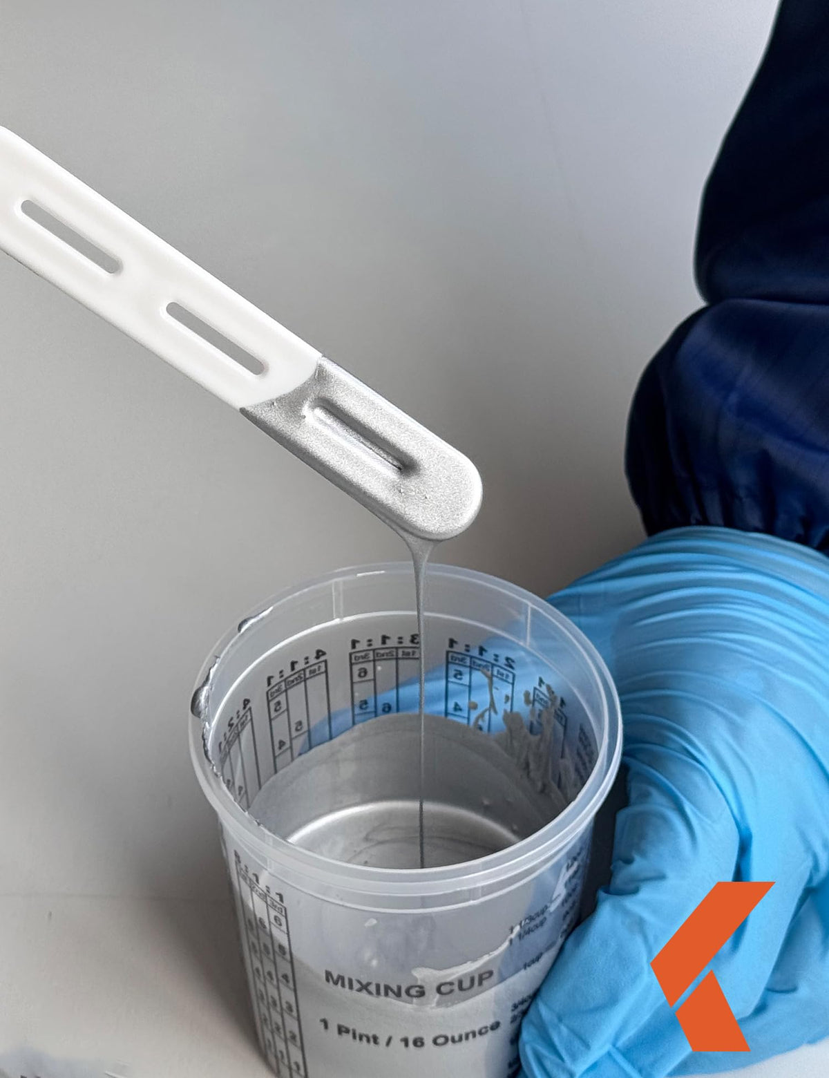 KREFINISH multi-purpose cups ideal for paint, resin, and crafts.