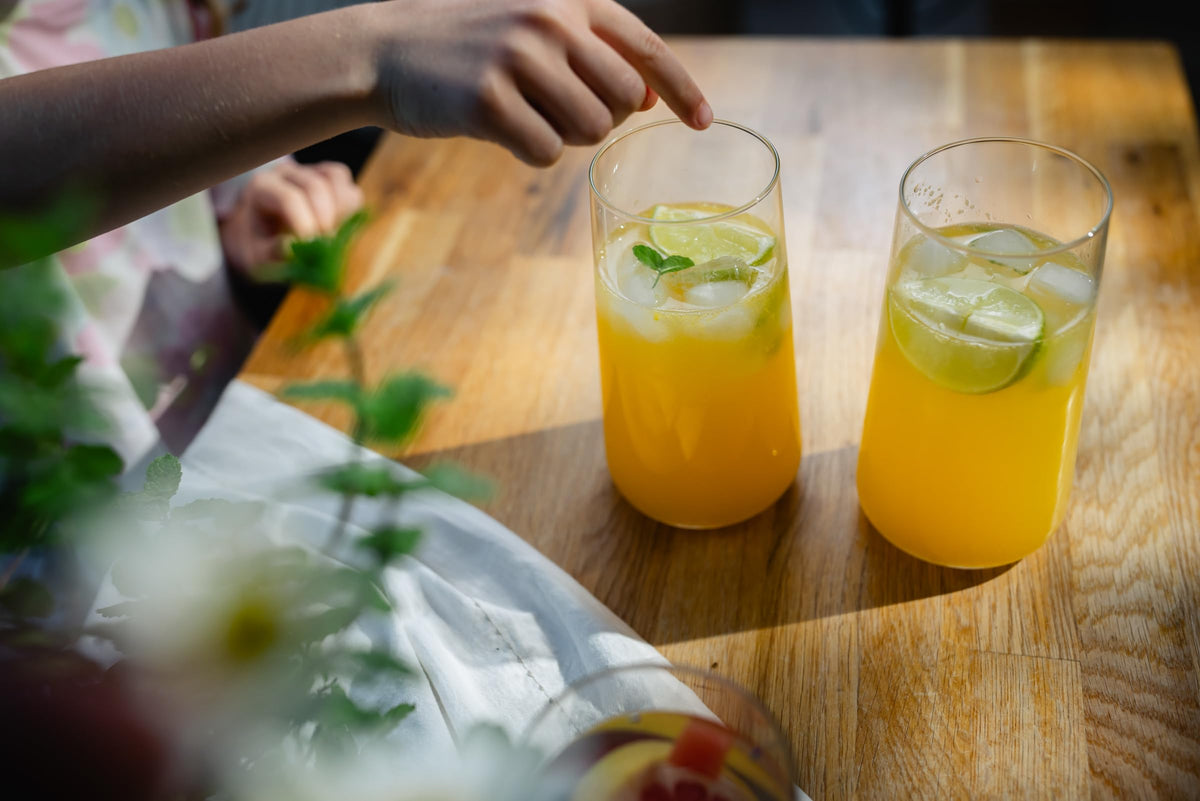 Krosno Infinity dishwasher-safe glass simplifies cleanup after gatherings.