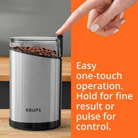 KRUPS removable lid simplifies cleaning after grinding.