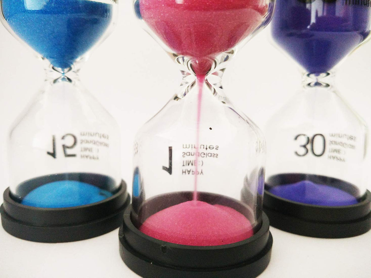 KSM UP sand timer 10 minutes; supports focused study sessions.