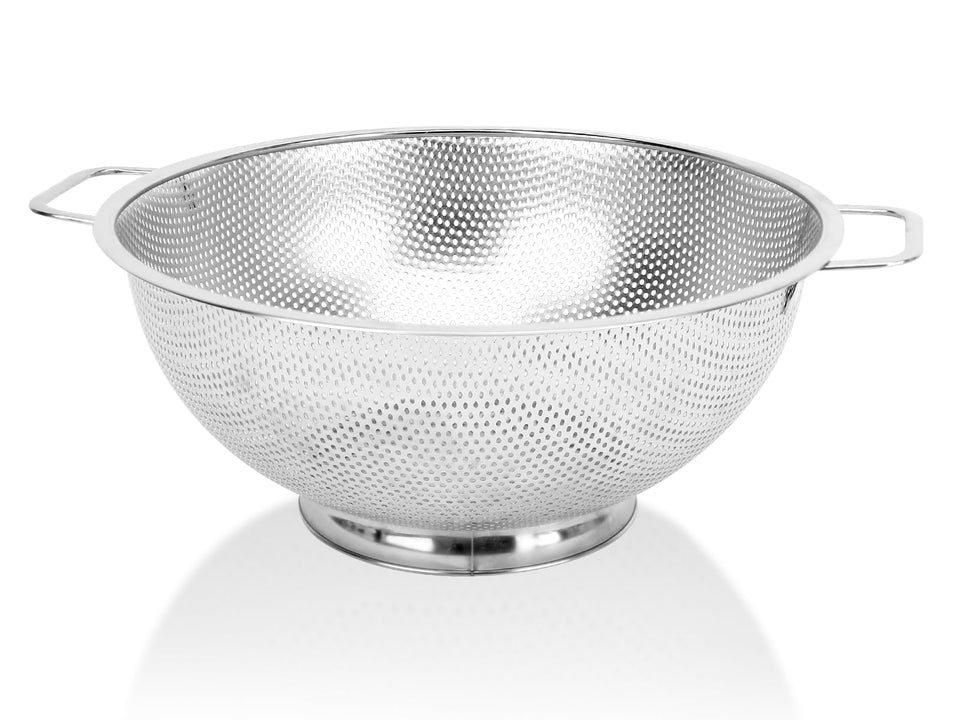 Kteniy Colander 3qt with dishwasher-safe stainless steel for easy cleanup.