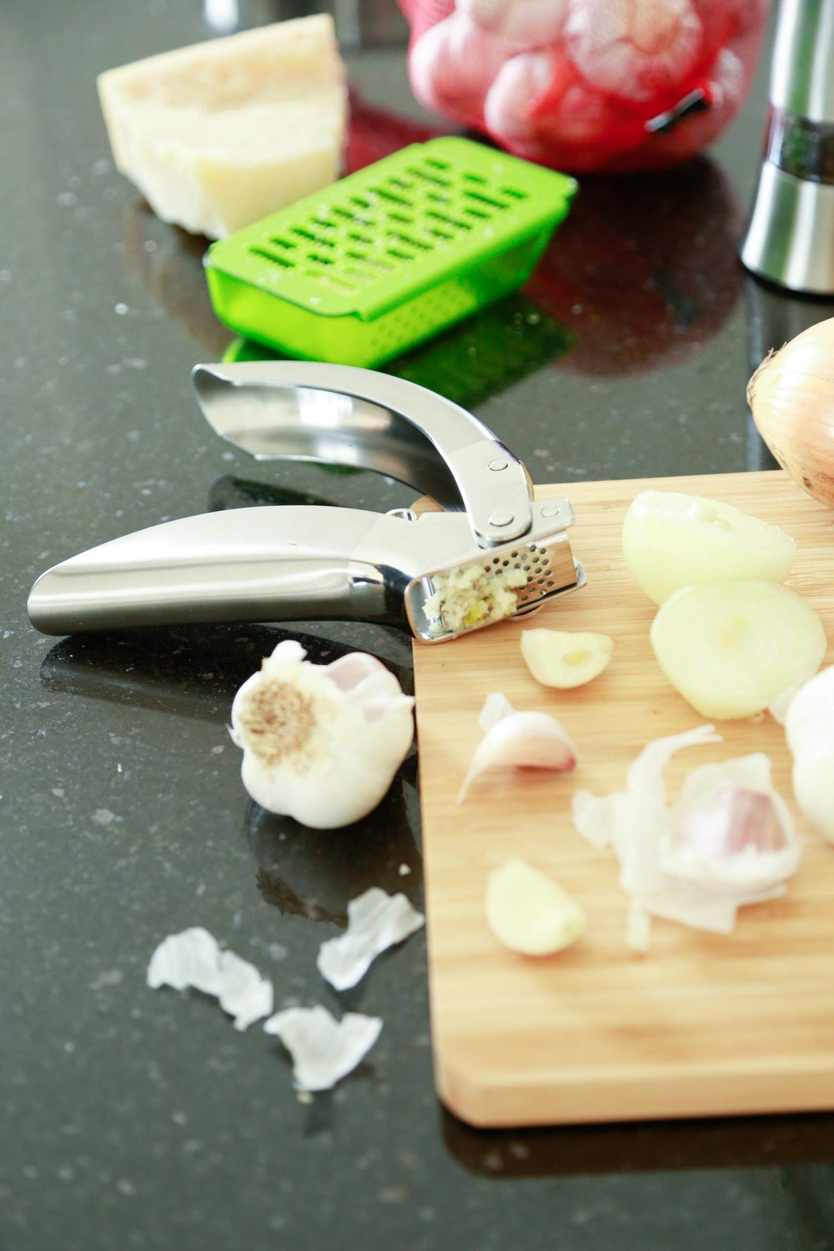 Kuhn Rikon Epicurean Garlic Press robust build resists rust and wear.