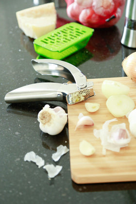 Kuhn Rikon Epicurean Garlic Press robust build resists rust and wear.