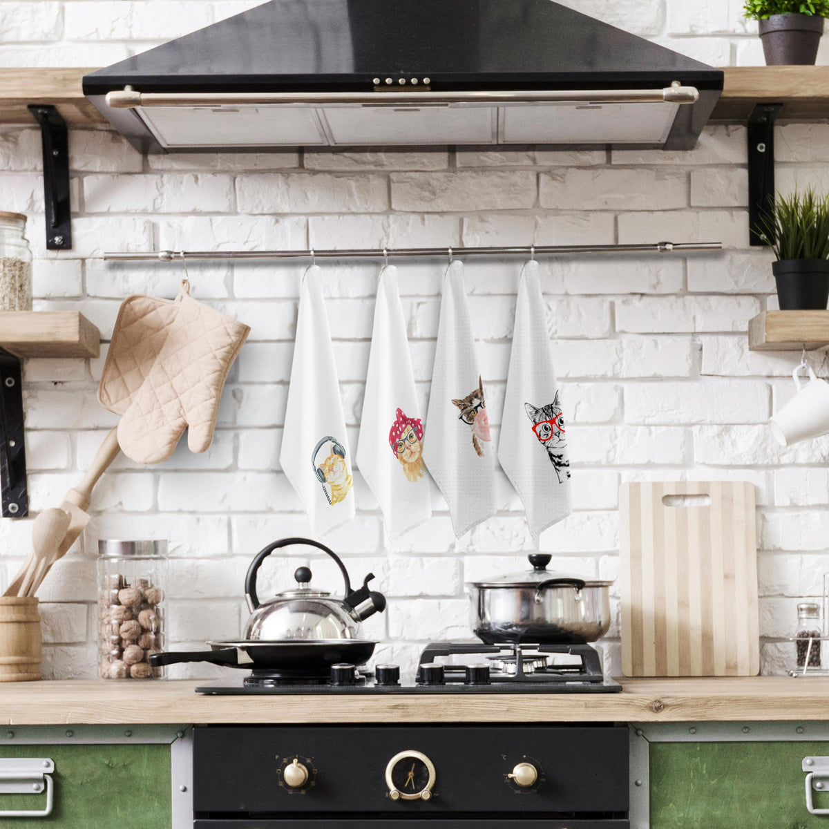 Kunlisa cat mom gift-patterned towels brighten homes and gift-ready presentation.