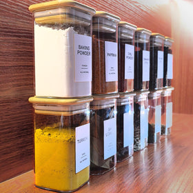 Kuocodall versatile containers suitable for spices, herbs, cookies, cereals, and more.