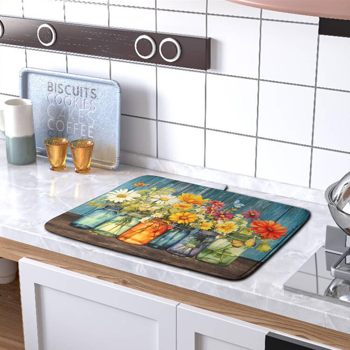 Kwlegh Daisy dish drying mat folds flat for easy storage after use.