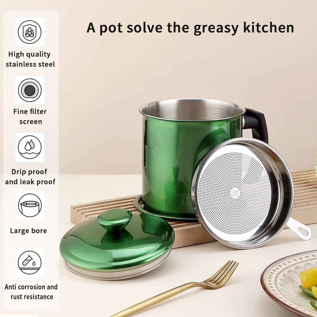Kyraton easy-grip handle for comfortable pouring and maneuvering.