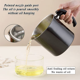 Dishwasher-safe design simplifies post-cook cleanup.