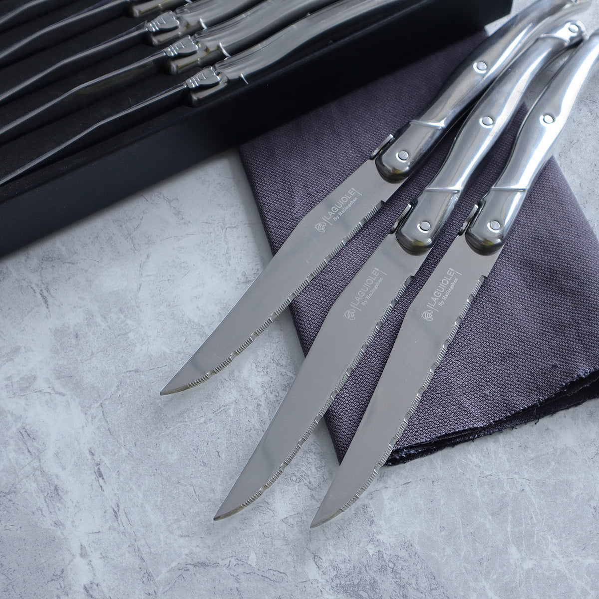 Laguiole by Hailingshan premium stainless steel blade provides lasting sharpness
