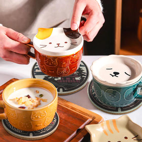 Laisgee coaster with koi fish motif complements tea time and conversations.