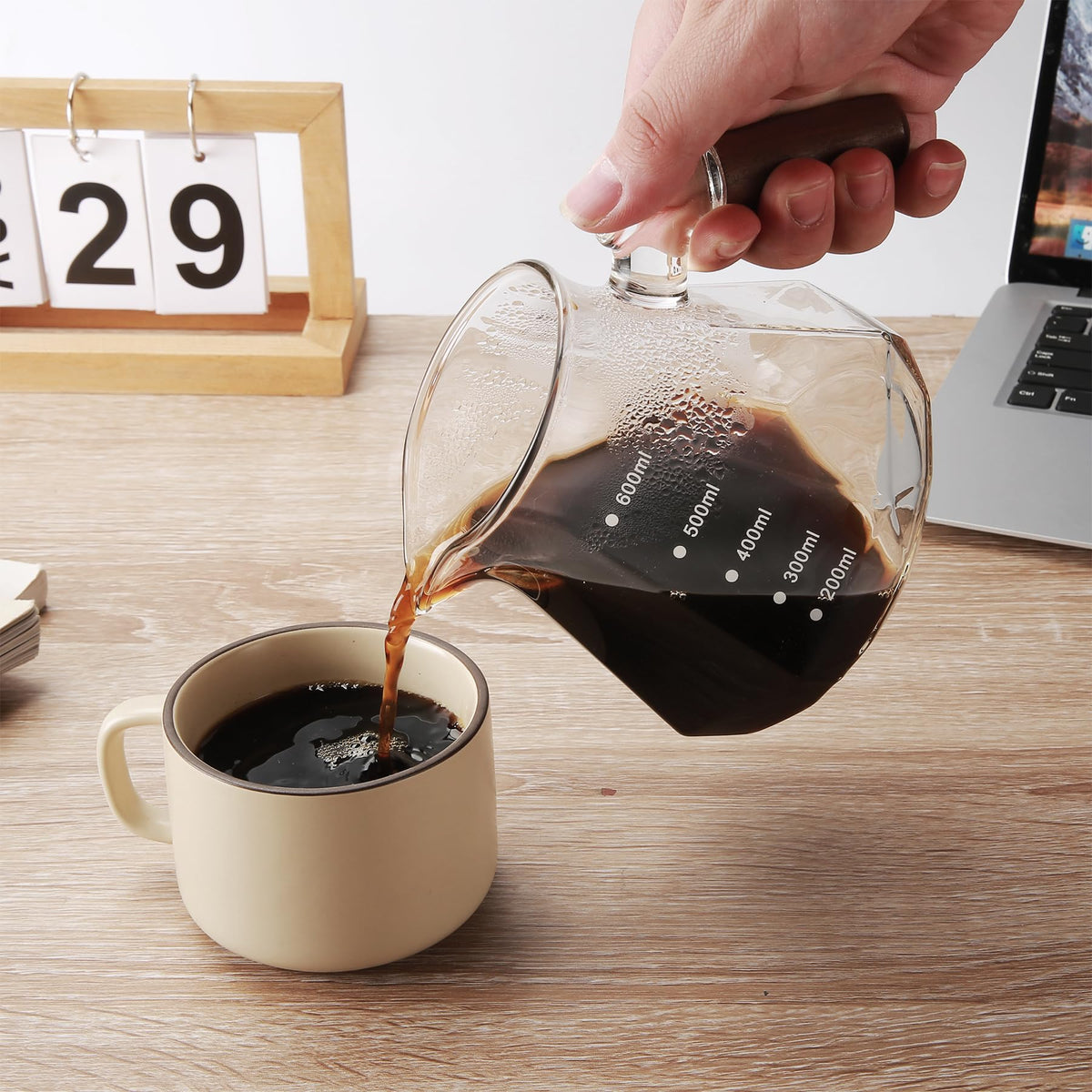 Lalord pour over set arranged for 1–3 cup servings.