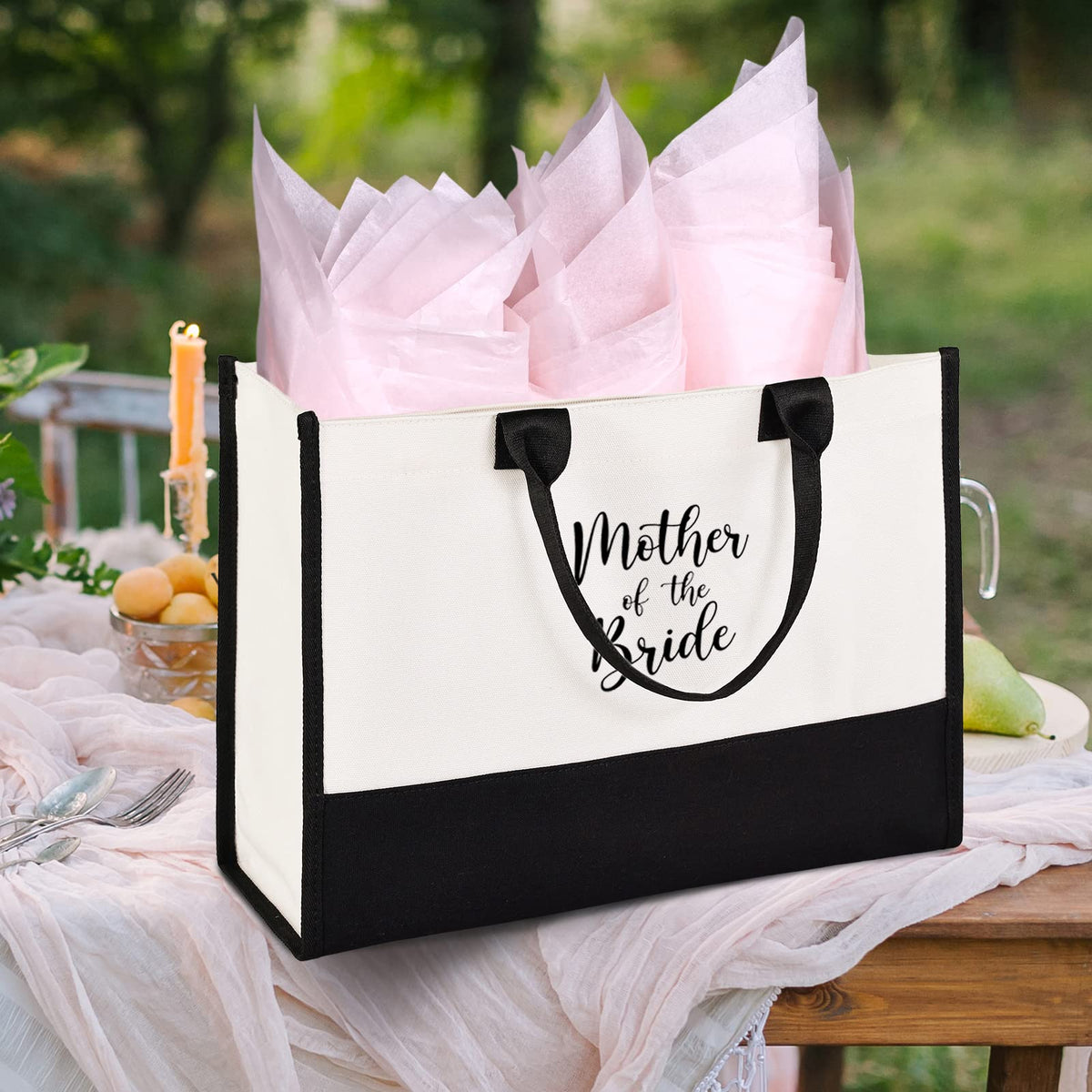 Lamyba tote interior with zipper pocket for small items.