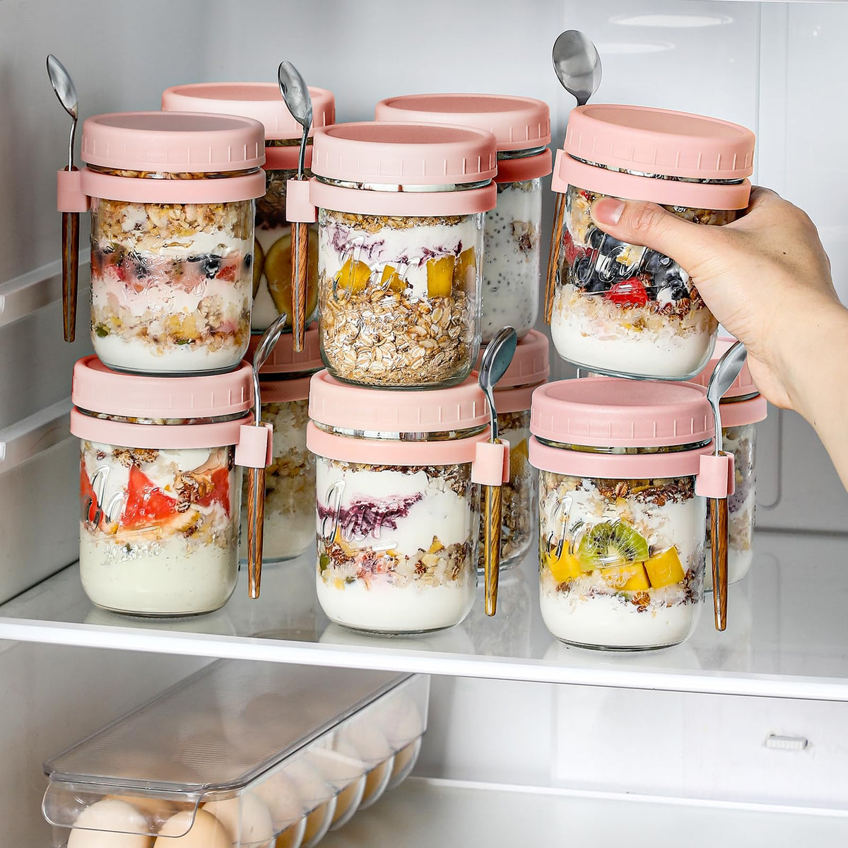 LANDNEOO clear glass jars ideal for oats, yogurt, or fruit.