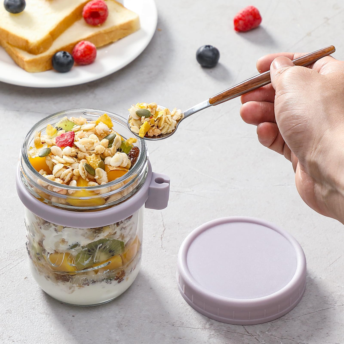 LANDNEOO silicone airtight lid provides secure seal for spill-free transport