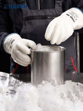 LANON easy-on-off design supports long wear in busy kitchens.