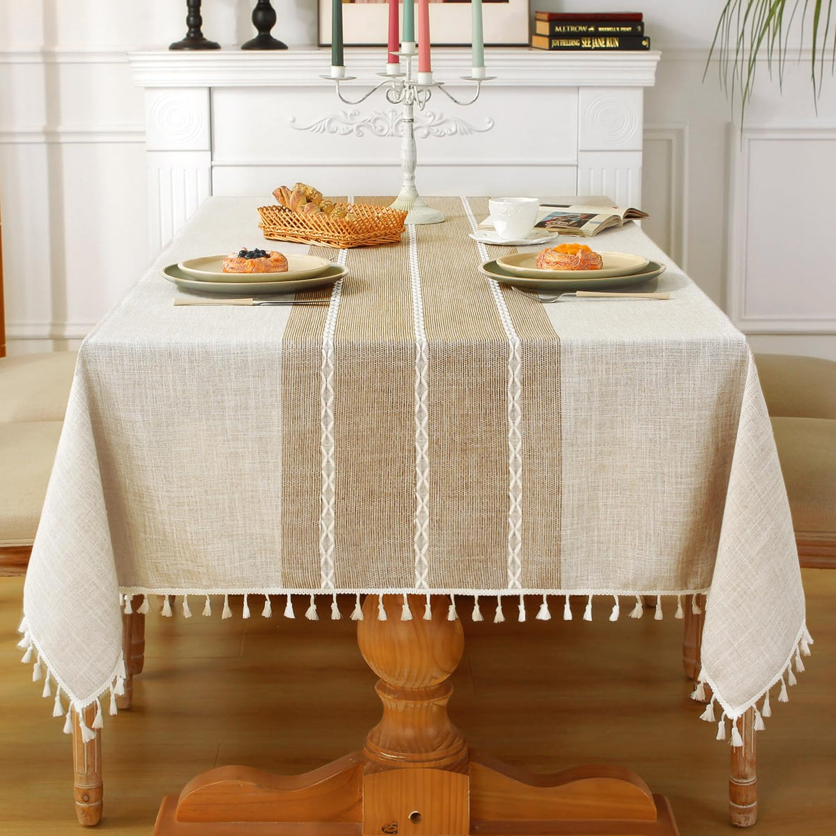 Laolitou rustic tablecloth in cotton linen fabric adds natural warmth for everyday meals.