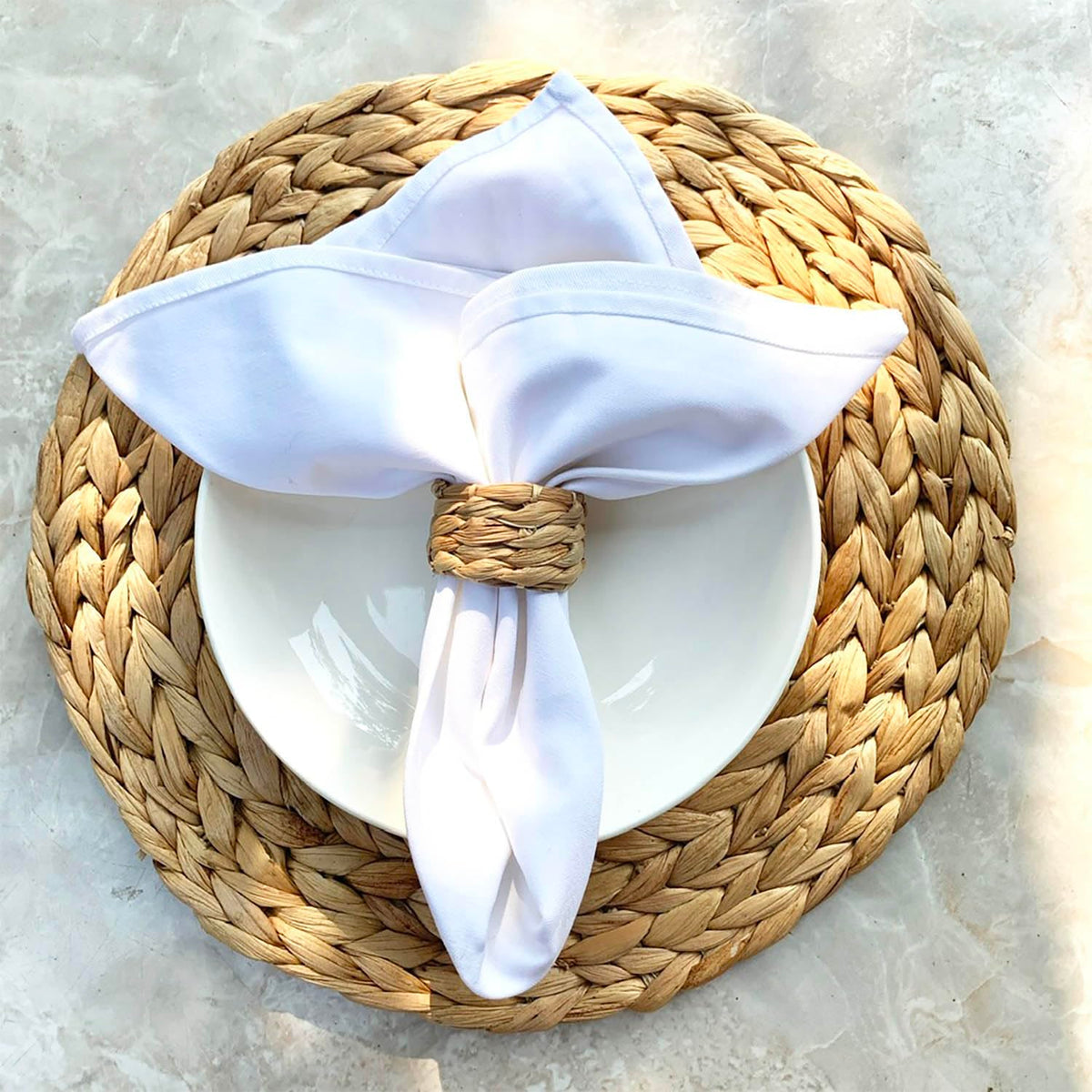 Laquedecraft woven napkin rings pack shown for gatherings and reuse.
