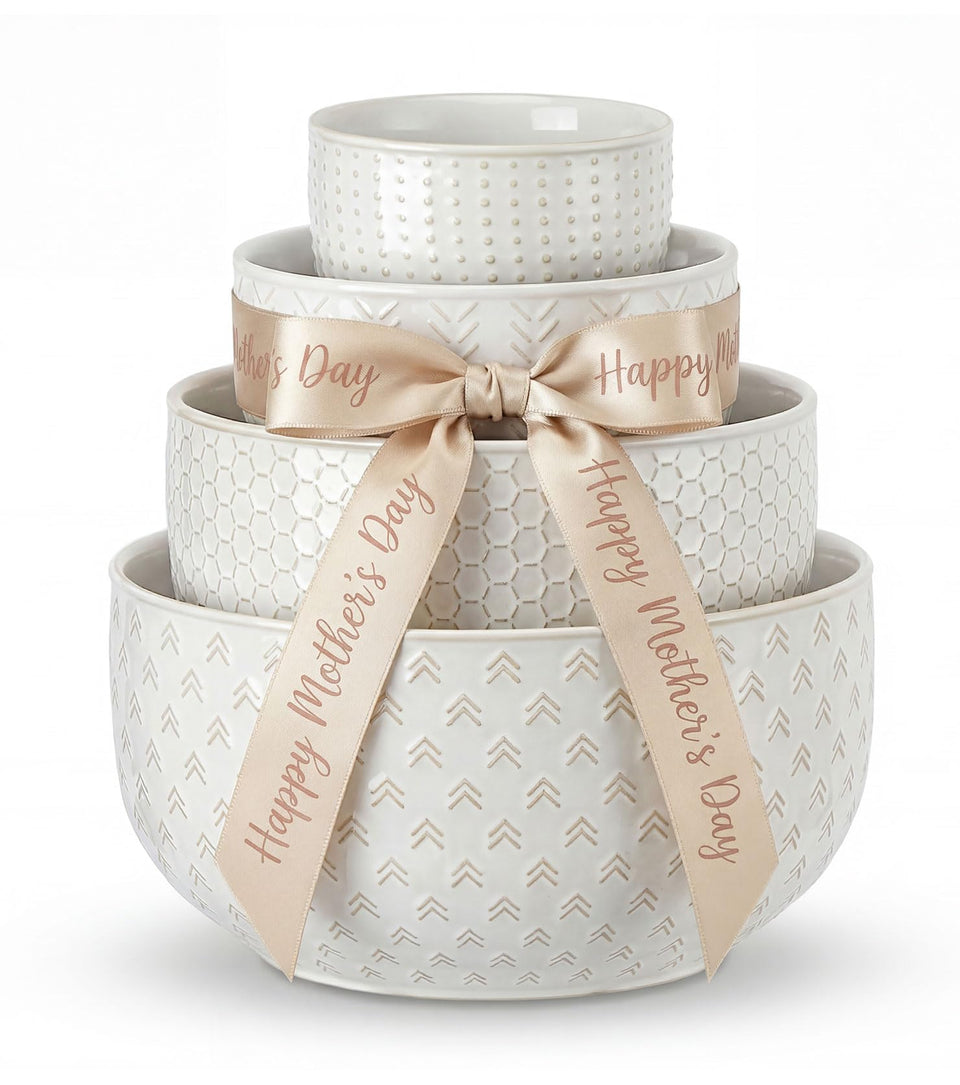 Lareina 20 oz ceramic mixing bowl for small batters and quick whisking.