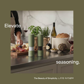 Lagom bottom cap design helps keep surfaces clean and tidy
