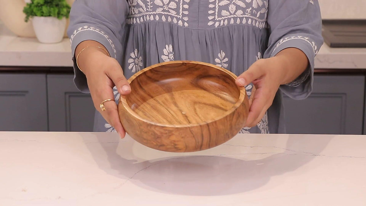 Lavaux Designs 8-inch serving bowl ideal for salads and pasta