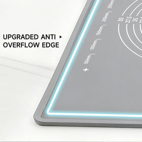 LCOCWMY silicone mat demonstrates anti-slip base during kneading.