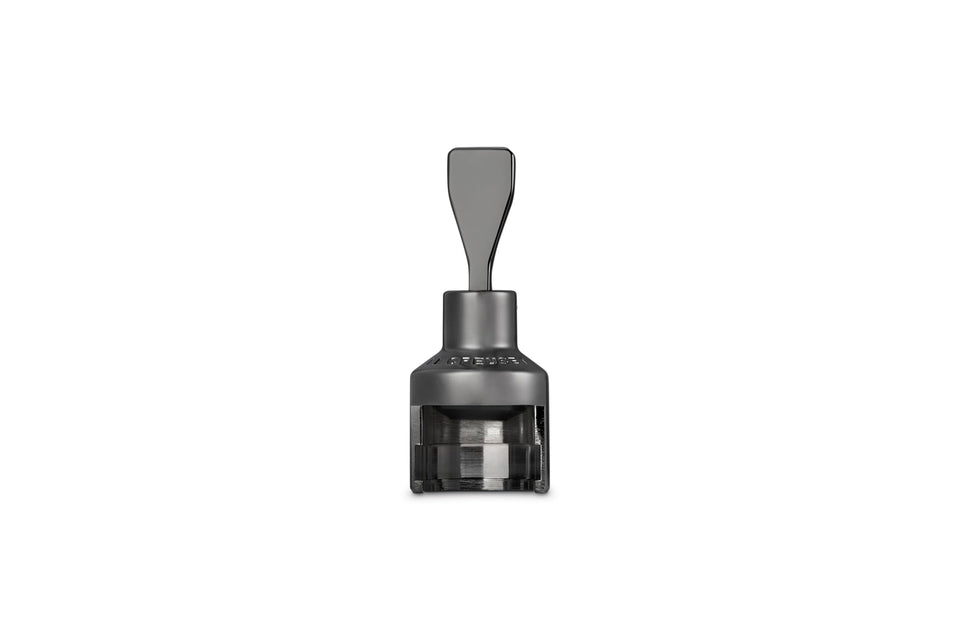 Le Creuset Champagne Crown Sealer top view preserves fizz and flavor