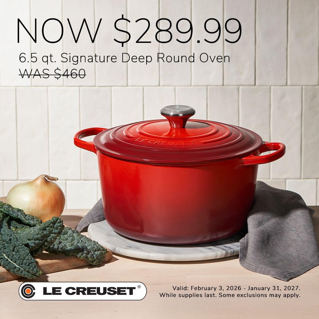 Lid of Le Creuset oven in Artichaut preserves moisture during cooking.
