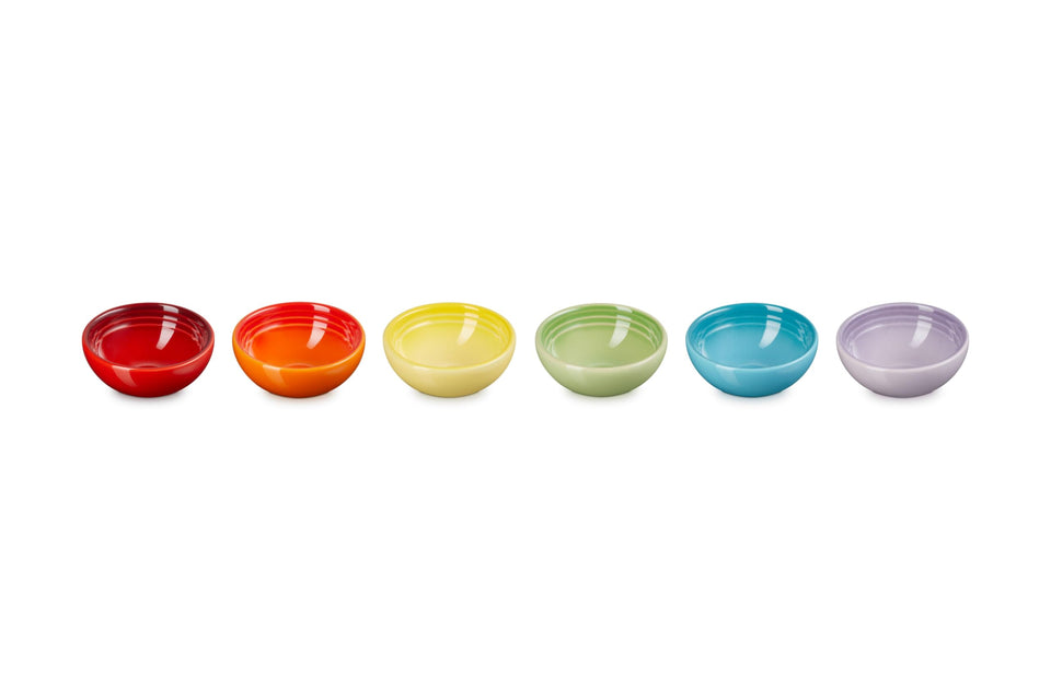 Le Creuset Vancouver pinch bowls 6-pack for quick measurements and prep.