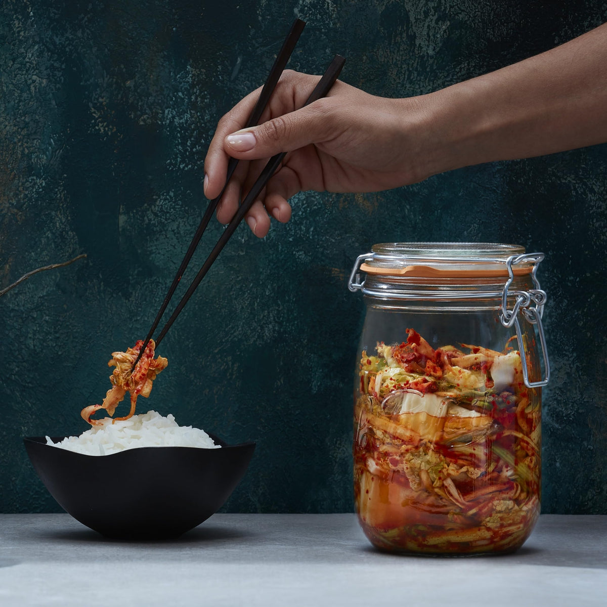 Le Parfait Super Jar 1L with bail closure demonstrates durable reusable canning system