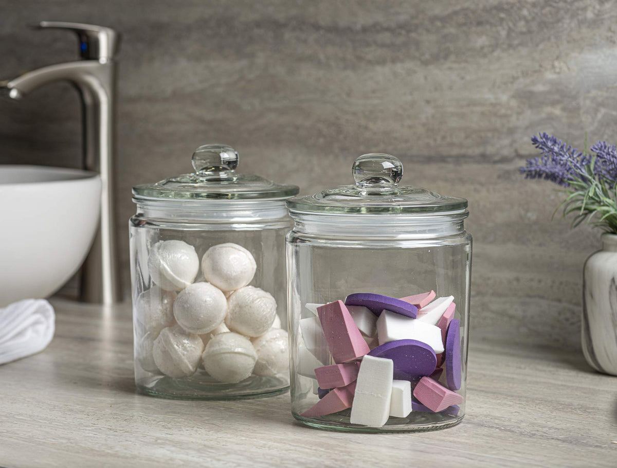 Le’raze flour and sugar storage in sleek glass jars