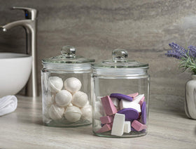 Le’raze flour and sugar storage in sleek glass jars