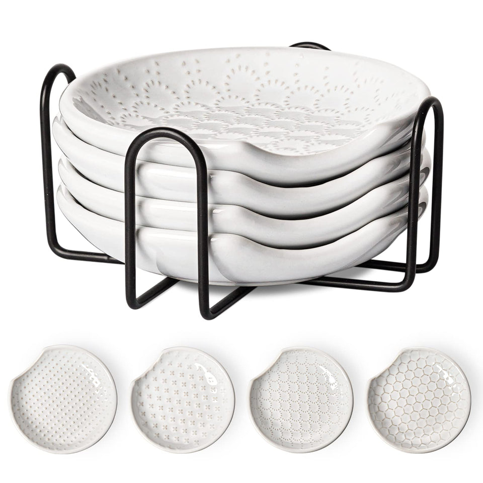 LE TAUCI ceramic spoon rest near the stove-top keeps countertops clean and organized