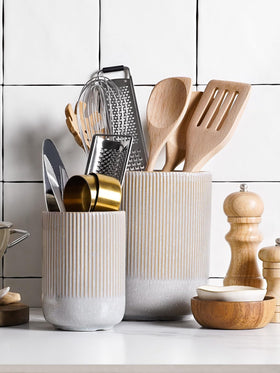 LE TAUCI large 7.3-inch holder for spatulas keeps bulky tools upright.