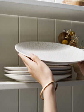 LE TAUCI microwave-oven-dishwasher-safe plate for convenient cleanup.