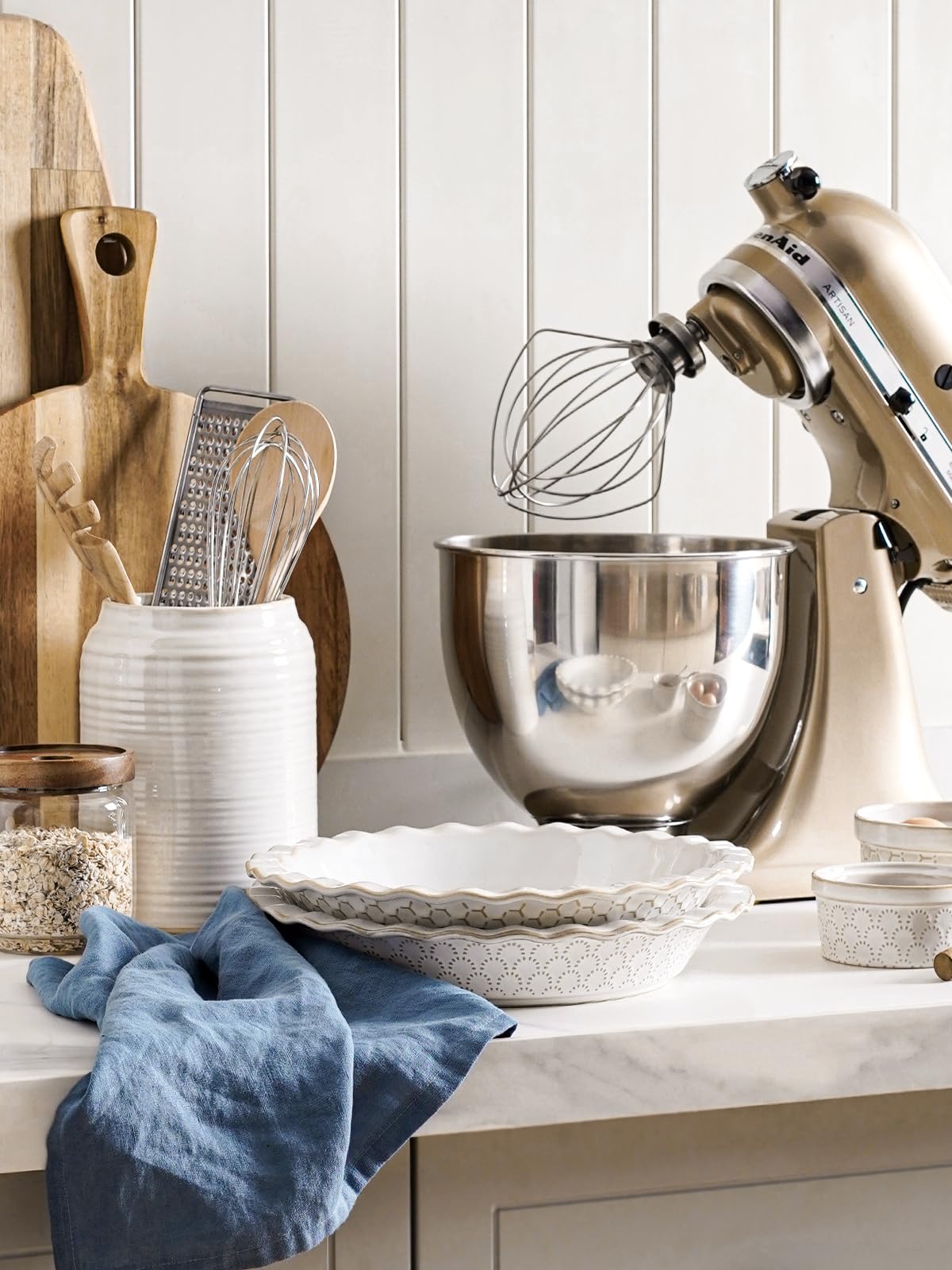 LE TAUCI Oven-safe microwave-safe dishwasher-safe pie dish for busy kitchens