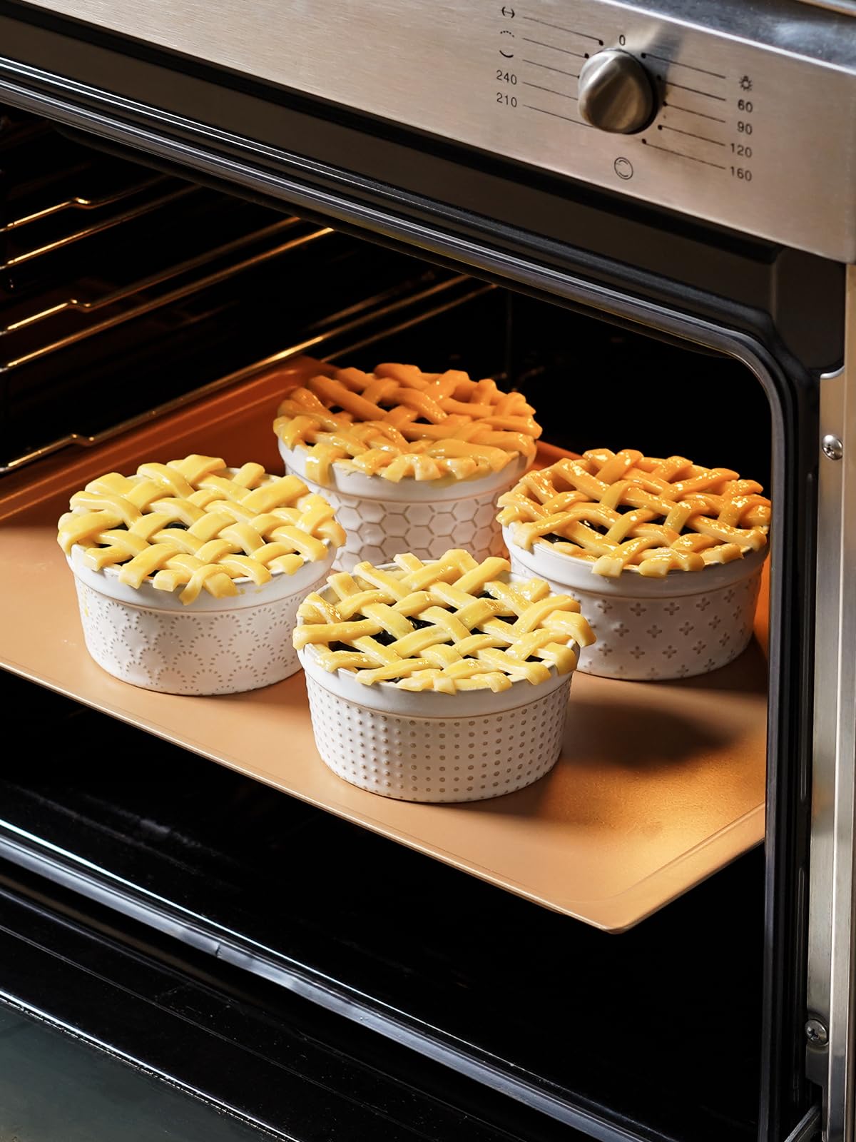 LE TAUCI set of 4 white ramekins for family desserts
