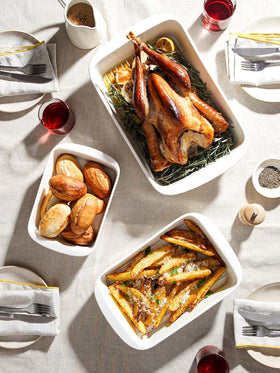 LE TAUCI roasting rack included with dish for crisper results