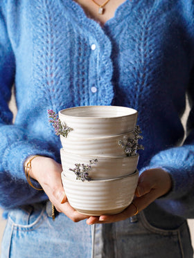 LE TAUCI ice cream bowl with irregular edges, adds rustic charm to desserts.