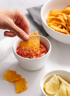 LE TAUCI small dessert bowls white presenting elegant servings for snacks, sauces, or fruit.