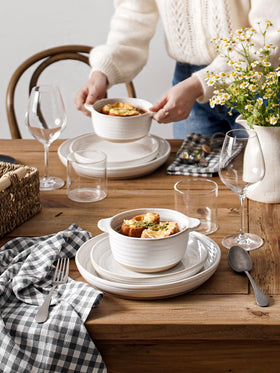 LE TAUCI 20 oz capacity bowls ideal for hearty soups and stews