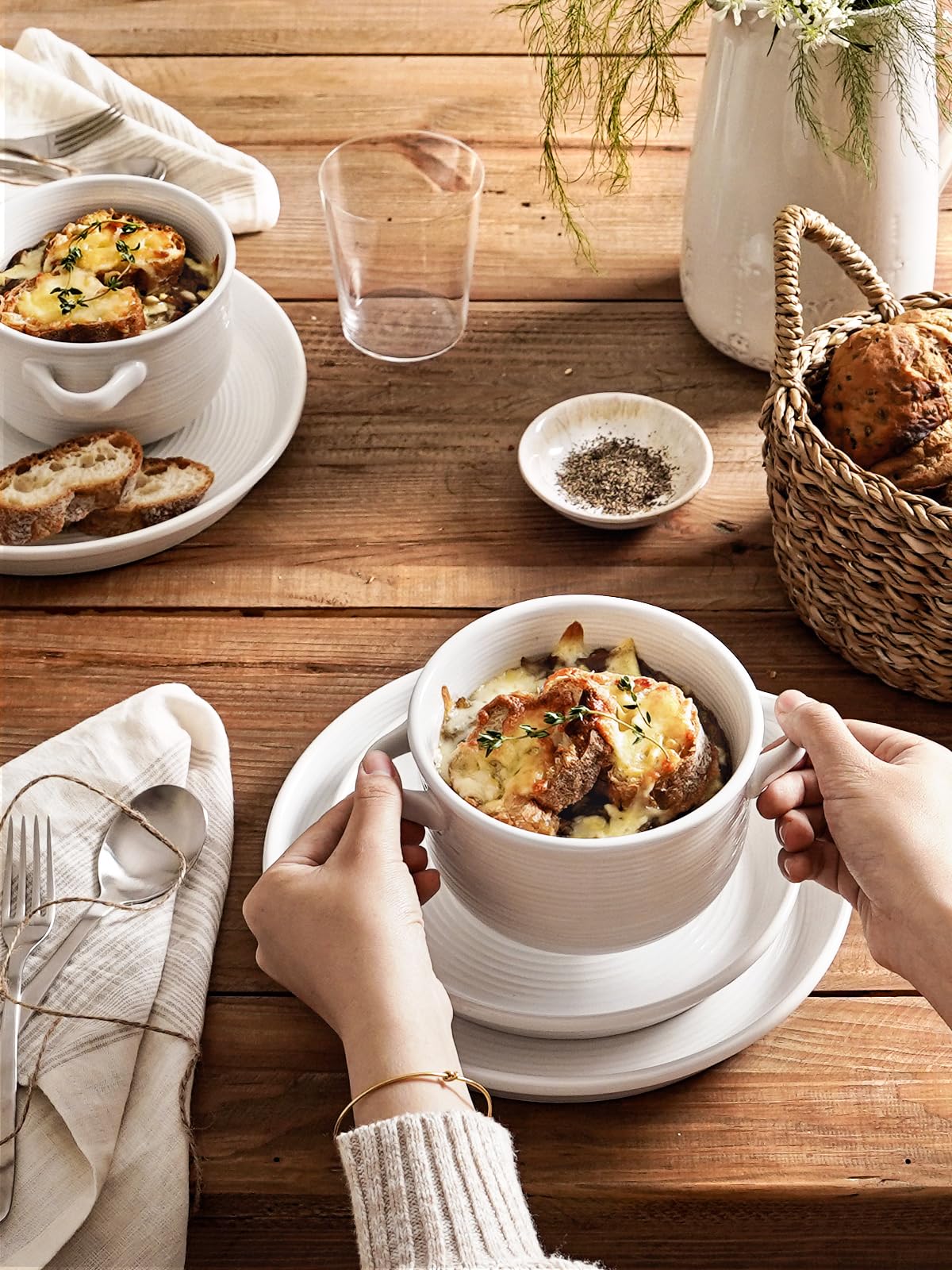 LE TAUCI white finish complements any table setting from casual to formal