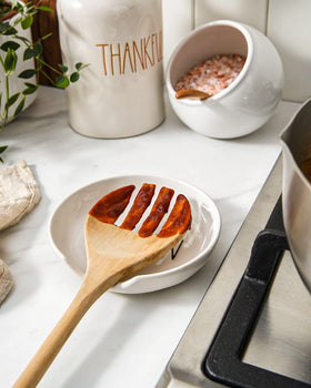 LE TAUCI farmhouse-modern design complements any kitchen counter